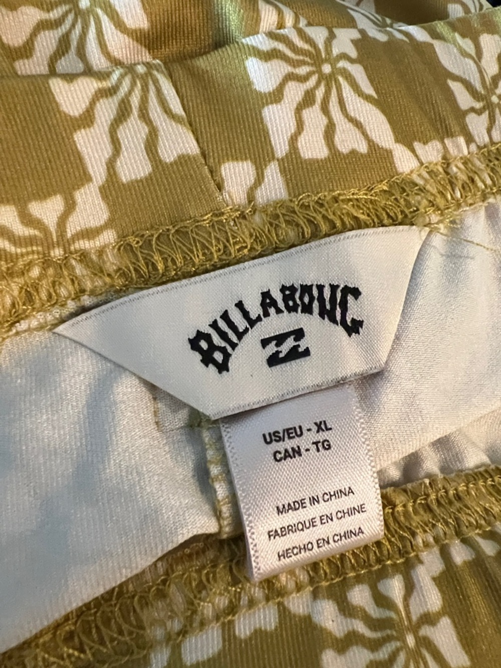 BILLABONG Retro Print Flare Leg Pull-on Pants - Picture 5 of 10